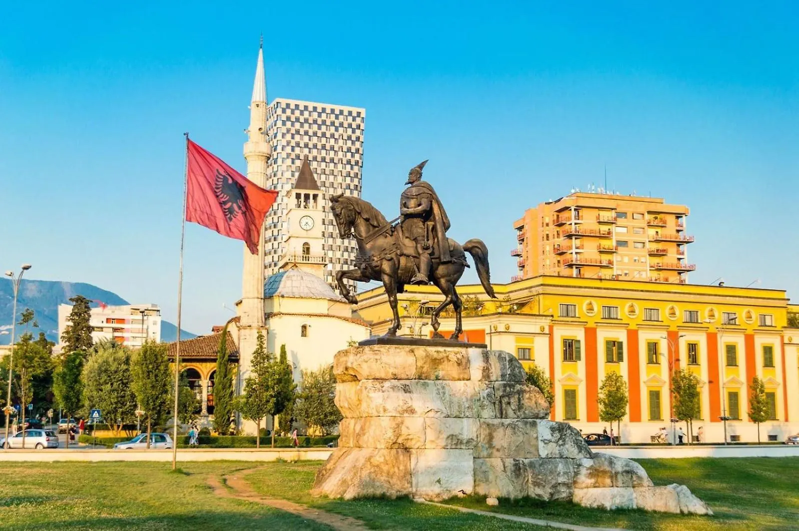 Grace Apartment City Center Tirana 0*,  Albanië